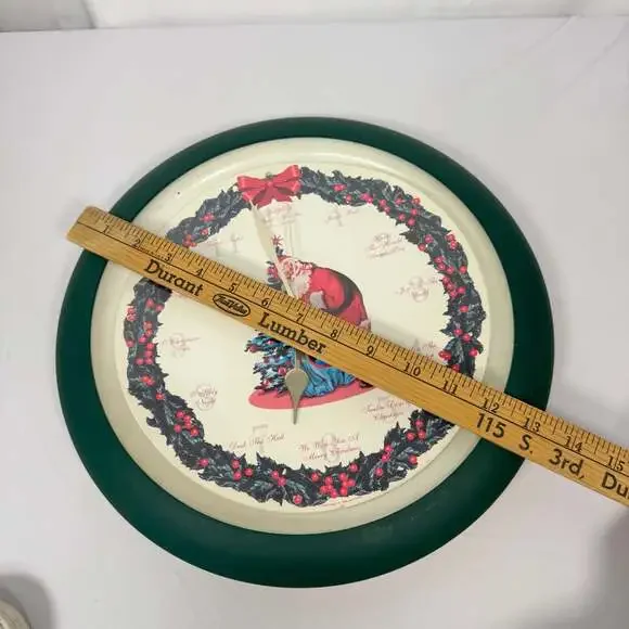 Musical Christmas Wall Clock 12 Carols W/Christmas Tree Center WORKS GREAT - Picture 4 of 5